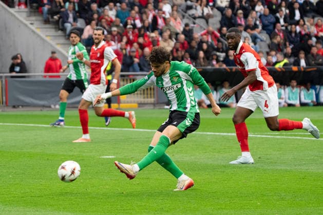 Braga v Real Betis Europa League Players during the Europa Leage match, between Braga and Real Betis played at Braga Municipal Stadium on April 8, 2026 in Braga, Portugal Braga Portugal Copyright: xAdrianxFernandezx xAgenciaxLOFx