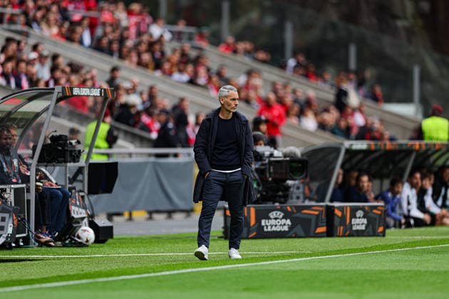 April 8, 2026, Braga, Braga, Portugal: Carlos Vicens Coach of Sc Braga during UEFA Europa League 2025 26 Quarter-Final Leg One match between SC Braga and Real Betis Balompie at Estadio Municipal de Braga on April 08, 2026 in Braga, Portugal Uefa Europe League Sc Braga X Real Betis  - ZUMAe141 20260408_zsp_e141_019 Copyright: xLuisxEirasx