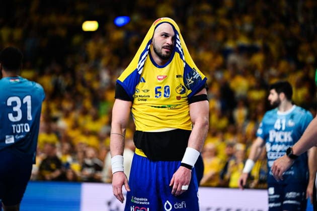 KIELCE 08.04.2026 MECZ PLAY-OFF LIGA MISTRZOW PILKA RECZNA MEZCZYZN SEZON 2025 2026 --- MENS HANDBALL EHF CHAMPIONS LEAGUE SEASON 2025 2026 MATCH: INDUSTRIA KIELCE - OTP BANK-PICK SZEGED ARTSEM KARALEK FOT. MICHAL TRZPIS 400MM.PL NEWSPIX.PL --- newspix.pl 