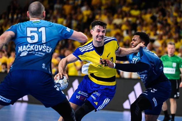 KIELCE 08.04.2026 MECZ PLAY-OFF LIGA MISTRZOW PILKA RECZNA MEZCZYZN SEZON 2025 2026 --- MENS HANDBALL EHF CHAMPIONS LEAGUE SEASON 2025 2026 MATCH: INDUSTRIA KIELCE - OTP BANK-PICK SZEGED SZYMON SICKO FOT. MICHAL TRZPIS 400MM.PL NEWSPIX.PL --- newspix.pl 