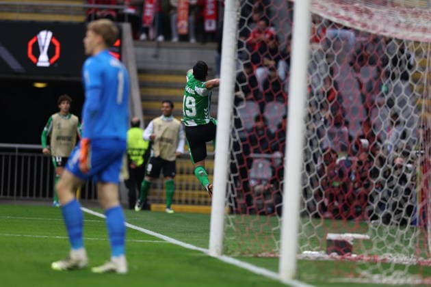 April 8, 2026, Braga, Braga, Portugal: Cucho Hernandez of Real Betis celebrates goal during UEFA Europa League 2025 26 Quarter-Final Leg One match between SC Braga and Real Betis Balompie at Estadio Municipal de Braga on April 08, 2026 in Braga, Portugal Uefa Europe League Sc Braga X Real Betis  - ZUMAe141 20260408_zsp_e141_034 Copyright: xLuisxEirasx