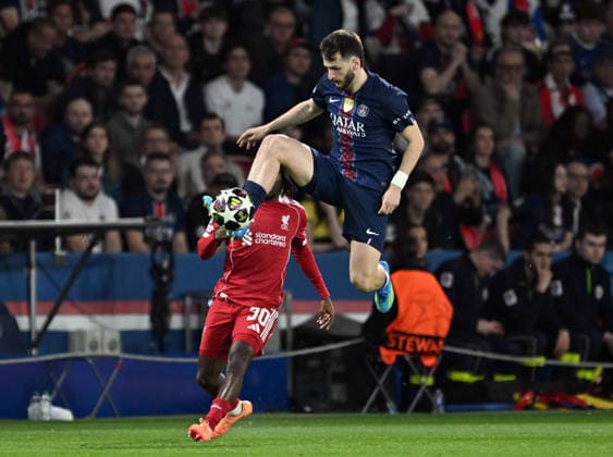 PSG v Liverpool - UEFA Champions League Quarter- finals PARIS, FRANCE - APRIL 8: PSG s Khvicha Kvaratskhelia kontrols the ball during the UEFA Champions League 2025 26 Quarter-Final First Leg match between Paris Saint-Germain and Liverpool FC at Parc des Princes in Paris, France, on April 8, 2026. Mustafa Yalçin Anadolu Paris France. Editorial use only. Please get in touch for any other usage.  Copyright: x2026xAnadoluxMustafaxYalcÄ±nx