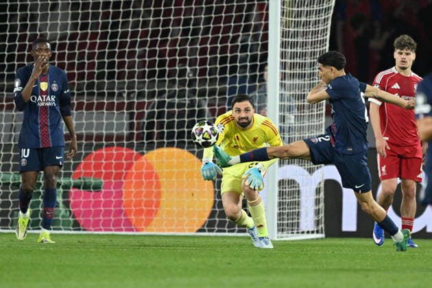 PSG v Liverpool - UEFA Champions League Quarter-finals PARIS, FRANCE - APRIL 8: Giorgi Mamardashvili of Liverpool in action during the UEFA Champions League 2025 26 Quarter-Final First Leg match between Paris Saint-Germain and Liverpool FC at Parc des Princes in Paris, France, on April 8, 2026. Mustafa Yalcin Anadolu Paris France. Editorial use only. Please get in touch for any other usage.  Copyright: x2026xAnadoluxMustafaxYalcinx