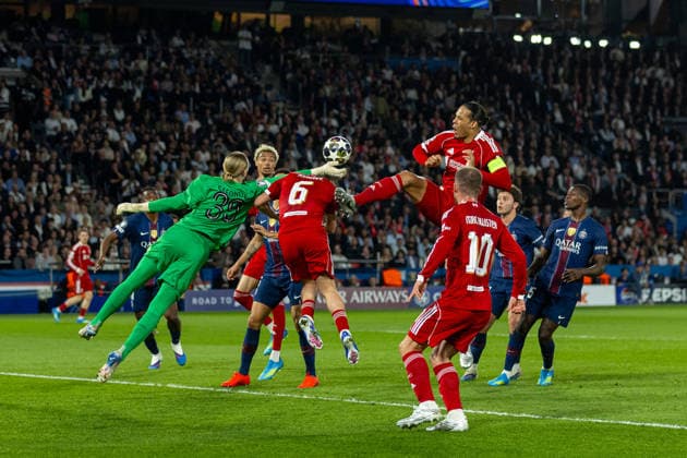 Football - UEFA Champions League - Quarter-Final - 1st Leg - Paris Saint-Germain FC v Liverpool FC PARIS, FRANCE - Wednesday, April 8, 2026: Paris Saint-Germain s goalkeeper Matvei Safonov makes a save during the UEFA Champions League Quarter-Final 1st Leg match between Paris Saint-Germain FC and Liverpool FC at the Parc des Princes. (Photo by David Rawcliffe Propaganda) PARIS Parc des Princes ÃŽLE-DE-FRANCE FRANCE  Copyright: xDavidxRawcliffex P2026-04-08-PSG_Liverpool-60