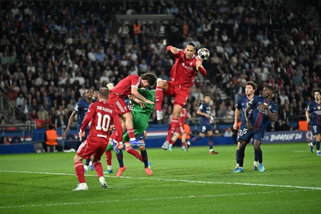 PSG v Liverpool - UEFA Champions League Quarter-finals PARIS, FRANCE - APRIL 8: Virgil van Dijk (4) of Liverpool in action during the UEFA Champions League 2025 26 Quarter-Final First Leg match between Paris Saint-Germain and Liverpool FC at Parc des Princes in Paris, France, on April 8, 2026. Mustafa Yalcin Anadolu Paris France. Editorial use only. Please get in touch for any other usage.  Copyright: x2026xAnadoluxMustafaxYalcinx