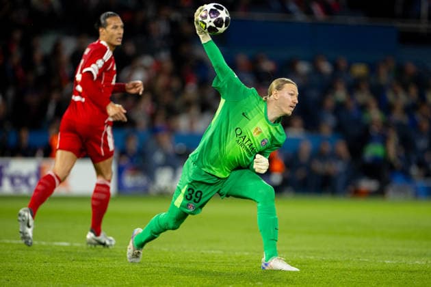 Football - UEFA Champions League - Quarter-Final - 1st Leg - Paris Saint-Germain FC v Liverpool FC PARIS, FRANCE - Wednesday, April 8, 2026: Paris Saint-Germain s goalkeeper Matvei Safonov during the UEFA Champions League Quarter-Final 1st Leg match between Paris Saint-Germain FC and Liverpool FC at the Parc des Princes. (Photo by David Rawcliffe Propaganda) PARIS Parc des Princes ÃŽLE-DE-FRANCE FRANCE  Copyright: xDavidxRawcliffex P2026-04-08-PSG_Liverpool-76