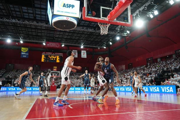 JL Bourg v Turk Telekom - EuroCup Basketball BOURG-EN-BRESSE, FRANCE - APRIL 8: Kris Bankston (30) of Turk Telekom in action during the third game of EuroCup Basketball semifinal match between JL Bourg and Turk Telekom in Bourg-en-Bresse, France on April 8, 2026. Mathieu Prudhomme Anadolu Bourg-en-Bresse France. Editorial use only. Please get in touch for any other usage.  Copyright: x2026xAnadoluxMathieuxPrudhommex