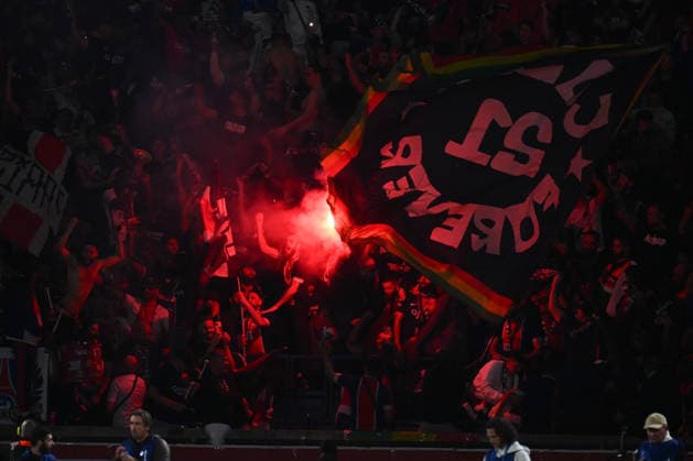 FOOTBALL : PSG vs Liverpool - Ligue des Champions - 08 04 2026 Fans of PSG during the UEFA Champions League match between Paris Saint Germain and Liverpool FC at Parc Des Princes on April 08 , 2026 in Paris, France. ( Photo by Federico Pestellini PsnewZ ) ParisFrance  Copyright: xFedericoxPestellinix