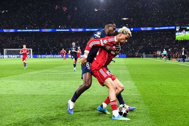 FOOTBALL : Paris Saint Germain vs Liverpool FC - Ligue des Champions - Quart de Finale - Match Aller - 08 04 2026 Hugo Ekitike (FC Liverpool) Willian Pacho (Paris SG) ParisFrance  Copyright: xBaptistexAutissierx