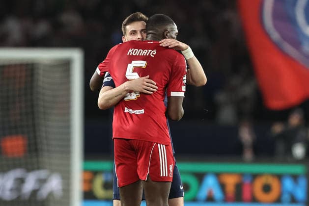 UEFA Champions League Quarter Finals Paris Saint-Germain v Liverpool Ibrahima Konate of Liverpool embraces Khvicha Kvaratskhelia of Paris Saint-Germain during the UEFA Champions League Quarter Finals match Paris Saint-Germain vs Liverpool at Parc des Princes, Paris, France on 08 April 2026 (Photo by Alfie Cosgrove News Images) Paris Parc des Princes Paris France Copyright: xAlfiexCosgrove NewsxImagesx