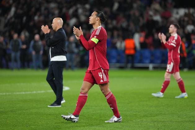 Virgil van Dijk of Liverpool applauds the traveling fans after the 2-0 defeat Paris Saint-Germain v Liverpool, UEFA Champions League, Quarter Final, First Leg, Football, Parc des Princes, Paris, France - 08 Apr 2026Paris Parc des Princes France EDITORIAL USE ONLY No use with unauthorised audio, video, data, fixture lists, club league logos or live services. Online in-match use limited to 120 images, no video emulation. No use in betting, games or single club league player publications. Copyright: xDavexWinter Shutterstockx 16811861du