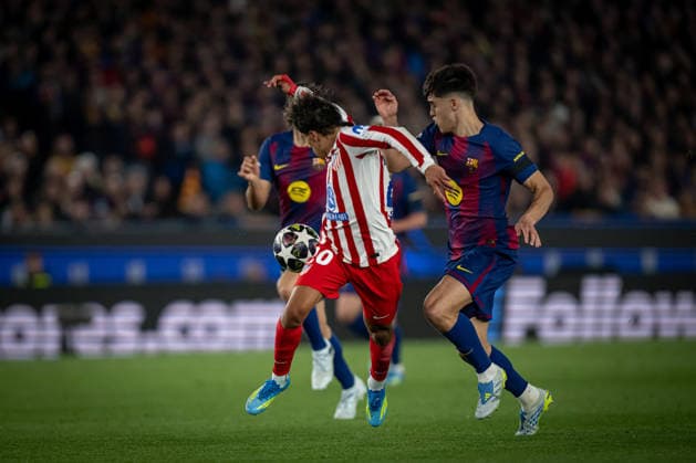 Giuliano Simeone AtlÃ tico de Madrid and Pau Cubarsi FC Barcelona battle for the ball during a UEFA Champions League match between FC Barcelona and Atletico de Madrid at Spotify Camp Nou in Barcelona, , Spain, on April 08 2026 Photo by Felipe Mondino Copyright: x@FELIPExMONDINOx