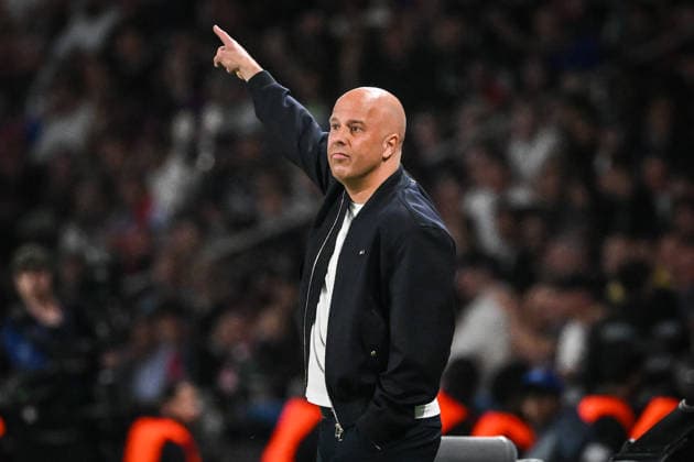 April 8, 2026, Paris, France, France: Arne SLOT of FC Liverpool during the UEFA Champions League match between Paris Saint-Germain and Liverpool FC at Parc des Princes Stadium on April 08, 2026 in Paris, France. Paris France - ZUMAm308 20260408_zsp_m308_011 Copyright: xMatthieuxMirvillex