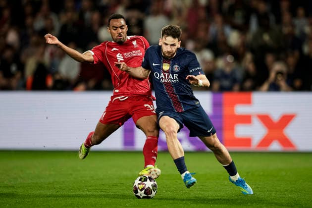 Paris, France April 8 Khvicha Kvaratskhelia of Paris Saint Germain R dribbles against Ryan Gravenberch of Liverpool L during the UEFA Champions League 2025 26 Quarter Final First Leg match between Paris Saint Germain FC and Liverpool FC at Parc des Princes on April 8, 2026 in Paris, France Photo by JustPictures Paris Parc des Princes France Copyright: x x2026xEurasiaxSportxImagesx jp-en-EuSpIm-AB6_PSG_Liverpool_08Apr2026_PR343