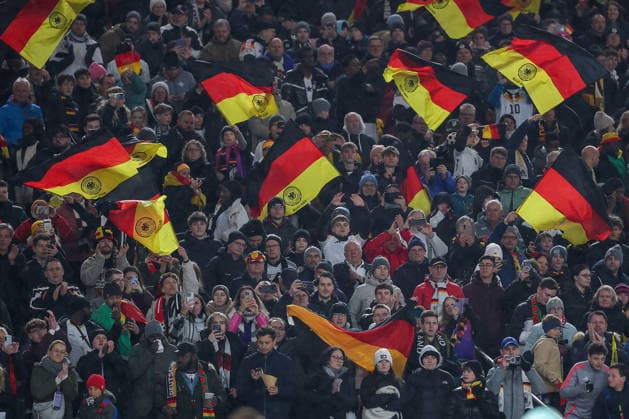 30.03.2026, Fußball, Länderspiel, Deutschland - Ghana, MHP-Arena (Stuttgart), Saison 2025 2026: Fußballfans Fans auf der Tribüne Jubelnd Fahnen Fahne Deutschlandfahnen deutschlandfans Fußballfans DFB regulations prohibit any use of photographs as image sequences and or quasi-video. Baden-Württemberg Deutschland *** 30 03 2026, Football, International match, Germany Ghana, MHP Arena Stuttgart , Season 2025 2026 Football fans Fans in the stands Cheering flags Flag Germany flags Germany fans Football fans DFB regulations prohibit any use of photographs as image sequences and or quasi video Baden Württemberg Germany