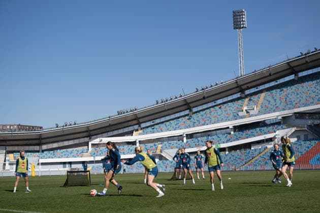 260409 Rosa Kafaji at a training session with the women s national football team of Sweden on April 9, 2026 in Göteborg Photo Daniel Stiller BILDBYRAN kod DS DS0570 fotboll football soccer fotball sverige sweden dam bbeng sverige sweden  Copyright: DANIELxSTILLER BB260409DS001