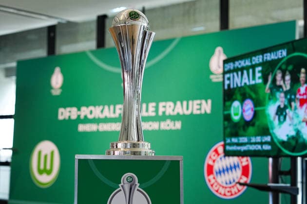 09 04 2026, xydrx, Football, DFB Cup, Women, Finalists Talk and Cup Handover, Season 2025 2026, Rhein Energie Stadium Trophy of the DFB Cup Women DFB regulations prohibit any use of photographs as image sequences and or quasi video Copyright: HMBxMedia YannisxDreimann