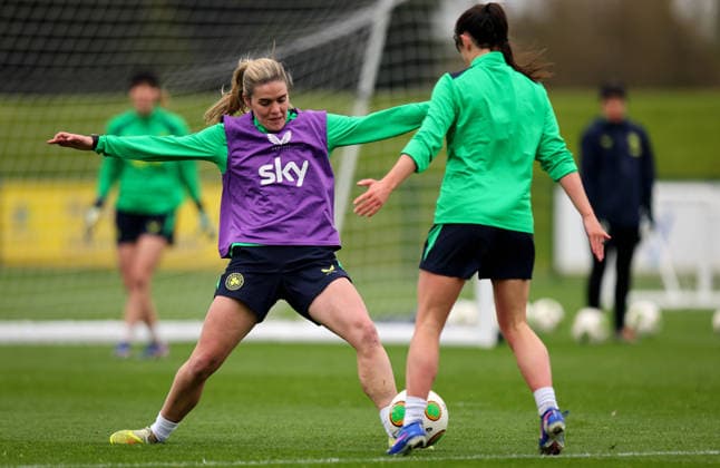 Republic of Ireland WNT Squad Training, FAI National Training Centre, Dublin 9 4 2026 Jamie Finn and Marissa Sheva Jamie Finn and Marissa Sheva 9 4 2026  Copyright: x INPHO RyanxByrnex RB1_8880