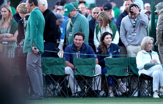 Golf 2026 Masters Tournament - Round 1 Florida Governor Ron DeSantis and wife Casey DeSantis wait for the start of the ceremonial first tee before Round 1 of the 2026 Masters tournament in August, Georgia, USA, 09 April 2026. Augusta United States  Copyright: xCHRISxTORRESx