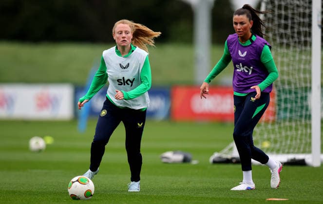 Republic of Ireland WNT Squad Training, FAI National Training Centre, Dublin 9 4 2026 Amber Barrett and Maria Reynolds Amber Barrett and Maria Reynolds 9 4 2026  Copyright: x INPHO RyanxByrnex RB1_8751