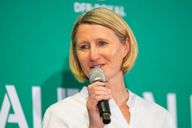 09 04 2026, xydrx, Football, DFB Cup, Women, Finalists Talk and Cup Handover, Season 2025 2026, Rhein Energie Stadium onja Fuss Cologne Sports Ambassador DFB regulations prohibit any use of photographs as image sequences and or quasi video Copyright: HMBxMedia YannisxDreimann