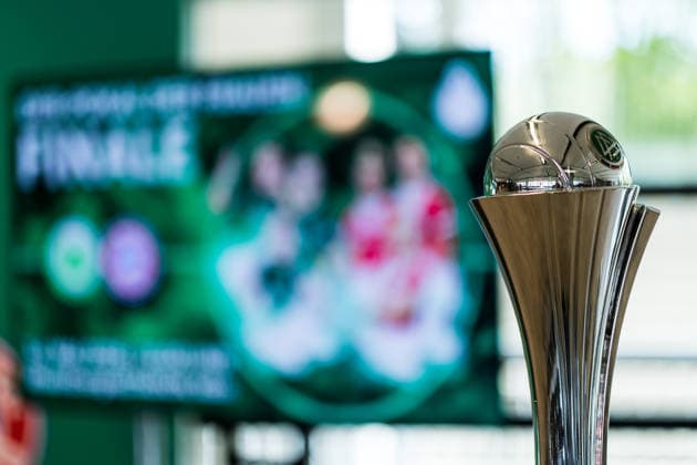 DFB Pokal der Frauen Finalistinnen Talk Cup Handover 09 04 2026 The DFB Pokal der Frauen in the setting of the finalist talk in the Hennes Weisweiler Lounge of the RheinEnergiestadion DFB Pokal der Frauen Finalistinnen Talk Cup Handover, Cologne, RheinEnergiestadion on 09 04 2026 Copyright: xBEAUTIFULxSPORTS Wunderlx