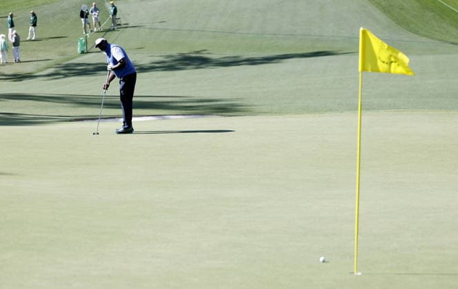 Golf 2026 Masters Tournament - Round 1 Vijay Singh of Fiji attempts to putt on hole 6 in Round 1 of the 2026 Masters tournament in August, Georgia, USA, 09 April 2026. Augusta United States  Copyright: xERIKxS.xLESSERx