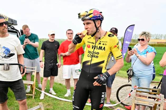 Paris-Roubaix Hauts-de-France 2026 Cycling Race Media Activities 09 04 2026 ROUBAIX, FRANCE - APRIL 09 : Van Aert Wout (BEL) of Team Visma Lease a Bike riding during a training and reconnaissance session ahead of the 123rd edition of Paris-Roubaix Hauts-de-France an UCI World Tour 1.UWT one day cycling road race for Men Elite of km with start in Compiegne and finish in Roubaix on April 9, 2026 in Roubaix, France, 09 04 2026 ( Motordriver Guy De Vuyst - Roubaix France  Copyright: xJanxDexMeuleneirx