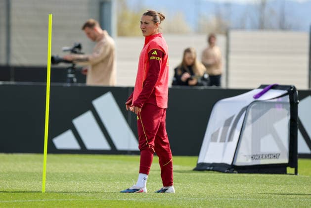 Herzogenaurach, Germany 09 April 2026 International match of the German womens national soccer team in preparation for the World Cup qualifiers in Herzogenaurach Training In the picture Carlotta Wamser Germany Copyright: HMBxMedia MadeleinexFantini