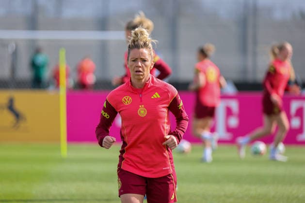 Herzogenaurach, Germany 09 April 2026 International match measure of the German national womens soccer team in preparation for the World Cup qualifiers in Herzogenaurach Training In the picture Linda Dallmann Germany , who is training with the national team again after a short absence due to personal reasons Copyright: HMBxMedia MadeleinexFantini