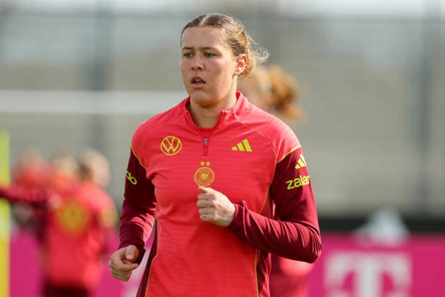 Herzogenaurach, Germany 09 April 2026 International match of the German womens national soccer team in preparation for the World Cup qualifiers in Herzogenaurach Training In the picture Larissa Mühlhaus Muehlhaus Germany Copyright: HMBxMedia MadeleinexFantini