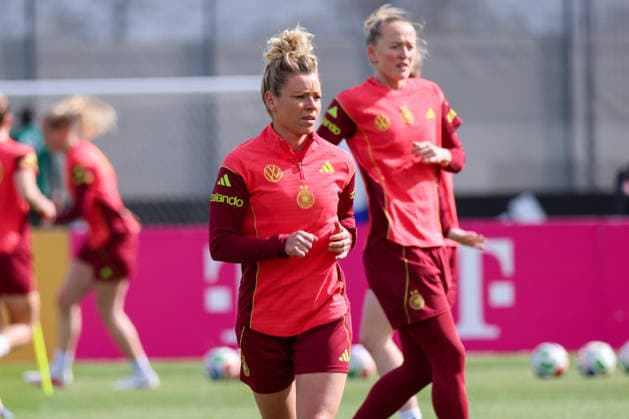 Herzogenaurach, Germany 09 April 2026 International match of the German womens national soccer team in preparation for the World Cup qualifiers in Herzogenaurach Training In the picture Linda Dallmann Germany Copyright: HMBxMedia MadeleinexFantini