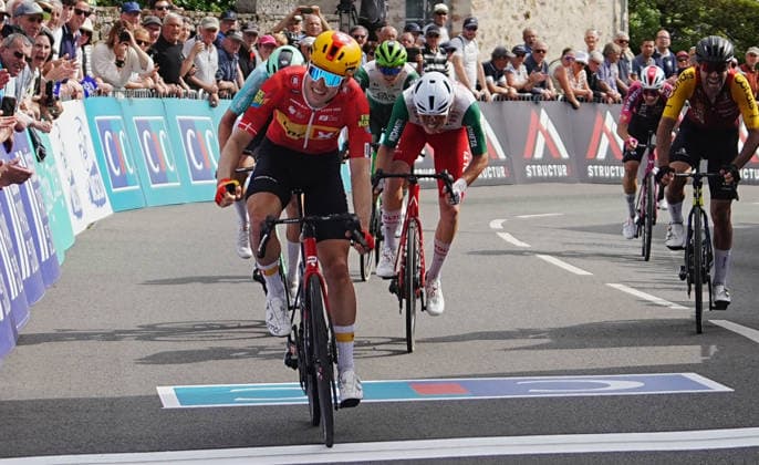Cycling, Pays de la Loire Tour region, 3rd stage