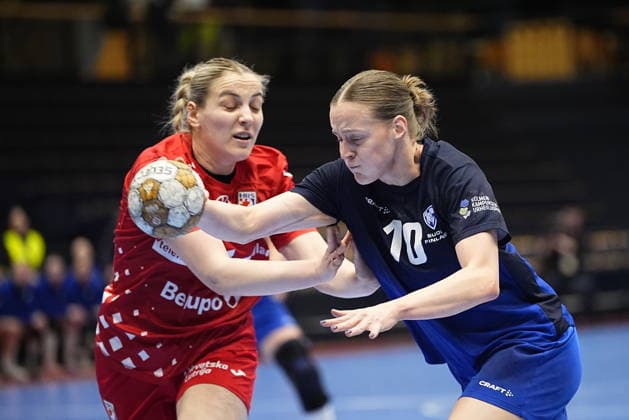 Emma Aarnio of Finland during the handball Women s EHF Euro 2026 qualifier match between Finland and Croatia at the Vantaa Arena on 19th April in Vantaa, Finland. (Kalle Parkkinen Newspix24)  Copyright: xKallexParkkinenx NP24kp0389