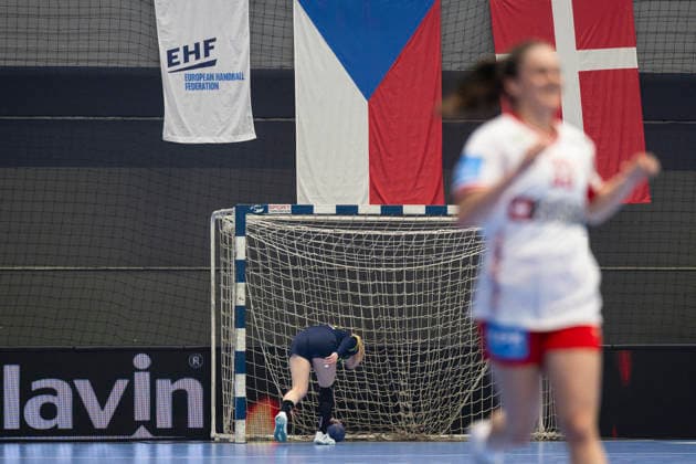 Czech Republic vs Denmark, EHF Euro Cup, Women 2026, Group 2 (B) match in Prague, Czech Republic, April 9, 2026. Emma Cecilie Uhrskov Friis of Denmark scores. (CTKxPhoto MichalxKamaryt) CTKPhotoP2026040907549  CTKPhotoP2026040907549