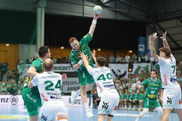 Handball DAIKIN HBL, SC DHfK Leipzig FRISCH AUF Göppingen 09 04 2026 Tomas Piroch 7, SC DHfK Leipzig rises to throw Handball, DAIKIN HBL, 1 Bundesliga, Season 2025 2026, 28 Matchday SC DHfK Leipzig vs FRISCH AUF Göppingen on 09 04 2026 at Quarterback Immobilien Arena Leipzig Copyright: xBEAUTIFULxSPORTS JanxKaeferx