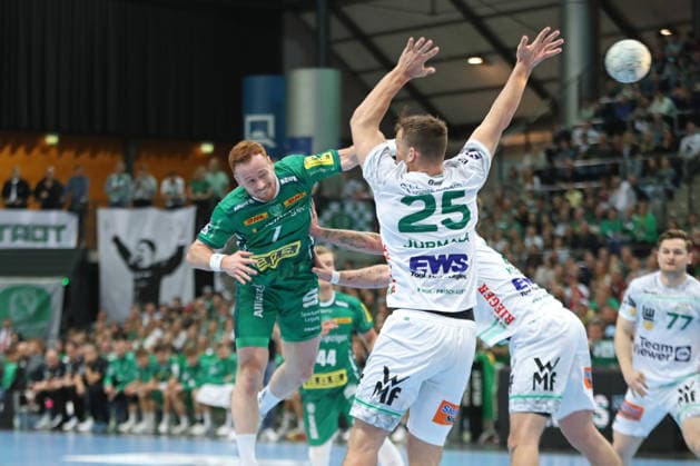 Handball DAIKIN HBL, SC DHfK Leipzig FRISCH AUF Göppingen 09 04 2026 Tomas Piroch 7, SC DHfK Leipzig throws Handball, DAIKIN HBL, 1 Bundesliga, Season 2025 2026, 28 Matchday SC DHfK Leipzig vs FRISCH AUF Göppingen on 09 04 2026 at Quarterback Immobilien Arena Leipzig Copyright: xBEAUTIFULxSPORTS JanxKaeferx