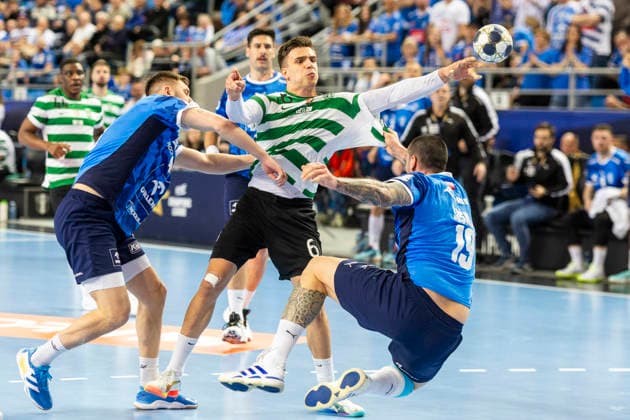 EHF Champions League - Orlen Wisla Plock v Sporting CP Francisco Mota Costa during the match EHF Champions League Men match between Orlen Wisla Plock and Sporting CP in Plock, Poland on April 9, 2026 Plock Poland  Copyright: xAndrzejxIwanczukx originalFilename:iwanczuk-ehfchamp260409_npdvK.jpg
