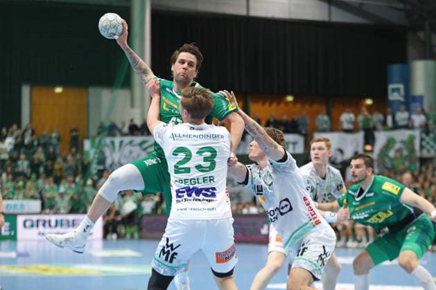 Handball DAIKIN HBL, SC DHfK Leipzig FRISCH AUF Göppingen 09 04 2026 Dean Bombac 67, SC DHfK Leipzig throwing Handball, DAIKIN HBL, 1 Bundesliga, Season 2025 2026, 28 Matchday SC DHfK Leipzig vs FRISCH AUF Göppingen on 09 04 2026 at Quarterback Immobilien Arena Leipzig Copyright: xBEAUTIFULxSPORTS JanxKaeferx