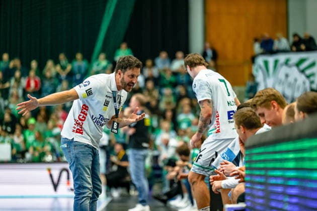 Benjamin Matschke FRISCH AUF Goeppingen, Head Coach gives instructions, gestures , SC DHfK Leipzig vs FRISCH AUF Goeppingen, Handball, 1 Bundesliga, Matchday 28, Season 2025 2026, 09 04 2026, SC DHfK Leipzig vs FRISCH AUF Goeppingen, Handball, 1 Bundesliga, Matchday 28, Season 2025 2026, 09 04 2026 Leipzig Copyright: xEibner-Pressefoto LauraxRoemerx EP_LRR