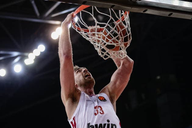 Olympiacos Nikola Milutinov in action during the Euroleague game between Hapoel IBI Tel Aviv vs Olympiacos Piraeus - Arena 8888 in Sofia, Bulgaria on April 9, 2026  Copyright: xIvanxSxIvanov IPAxSportx xipa-agency.netx xx IPA_73850448 IPA_Agency_IPA73850448
