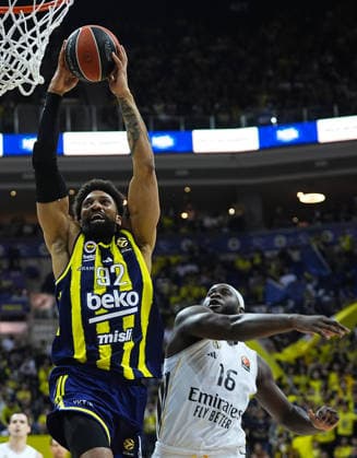 Fenerbahce Beko v Real Madrid - EuroLeague ISTANBUL, TURKIYE - APRIL 9: Khem Birch (92) of Fenerbahce Beko in action against Usman Garuba (16) of Real Madrid during EuroLeague week 37 basketball match between Fenerbahce Beko and Real Madrid at Ulker Sports and Event Hall in Istanbul, Turkiye on April 9, 2026. Esra Bilgin Anadolu Istanbul Turkey. Editorial use only. Please get in touch for any other usage.  Copyright: x2026xAnadoluxEsraxBilginx