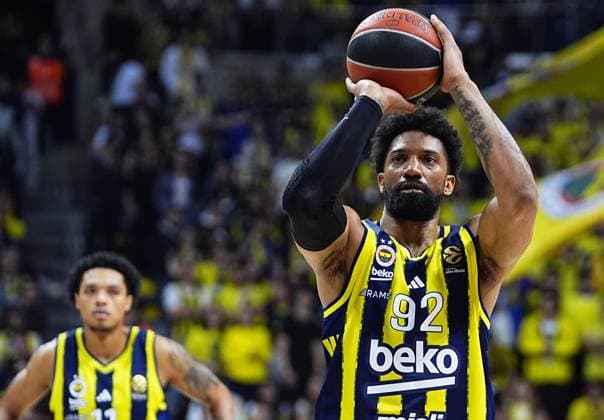 Fenerbahce Beko v Real Madrid - EuroLeague ISTANBUL, TURKIYE - APRIL 9: Khem Birch (92) of Fenerbahce Beko in action during EuroLeague week 37 basketball match between Fenerbahce Beko and Real Madrid at Ulker Sports and Event Hall in Istanbul, Turkiye on April 9, 2026. Esra Bilgin Anadolu Istanbul Turkey. Editorial use only. Please get in touch for any other usage.  Copyright: x2026xAnadoluxEsraxBilginx