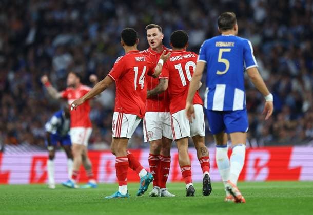 Chris Wood of Nottingham Forest celebrates Porto own goal with team-mates Porto v Nottingham Forest, UEFA Europa League, Quarter Final, First Leg, Football, Estadio do Dragao, Porto, Portugal - 09 Apr 2026Porto Estádio do Dragão Portugal EDITORIAL USE ONLY No use with unauthorised audio, video, data, fixture lists, club league logos or live services. Online in-match use limited to 120 images, no video emulation. No use in betting, games or single club league player publications. Copyright: xMichaelxZemanek Shutterstockx 16811864k