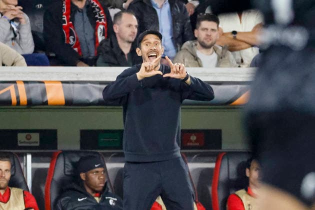 Julian Schuster SC Freiburg, coach , facial expression, facial expression, emotion , Germany, football, UEFA Europa League, quarter-final, 2025 2026, SC Freiburg vs Celta Vigo, 09 04 2026, Freiburg im Breisgau Europa Park Stadion Stadion am Deutschland Copyright: xGrantxHubbsx