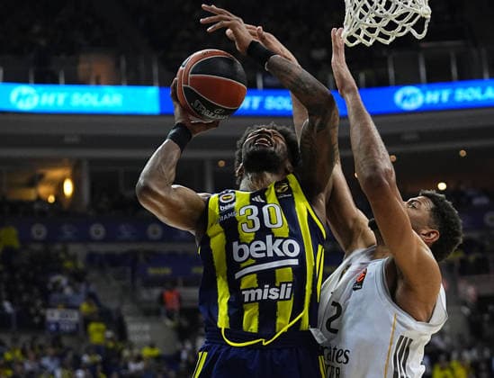 Fenerbahce Beko v Real Madrid - EuroLeague ISTANBUL, TURKIYE - APRIL 9: Chris Silva of Fenerbahce Beko in action against Theo Maledon (12) of Real Madrid during EuroLeague week 37 basketball match between Fenerbahce Beko and Real Madrid at Ulker Sports and Event Hall in Istanbul, Turkiye on April 9, 2026. Esra Bilgin Anadolu Istanbul Turkey. Editorial use only. Please get in touch for any other usage.  Copyright: x2026xAnadoluxEsraxBilginx