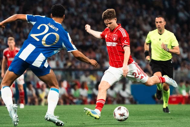 FC Porto v Nottingham Forest Europe League Players of FC Porto and Nottingham Forest during the Europe Leage match, between FC Porto and Nottingham Forest played at Estadio do Dragao on April 9, 2026 in Oporto, Portugal Oporto Portugal Copyright: xAdrianxFernandezx xAgenciaxLOFx