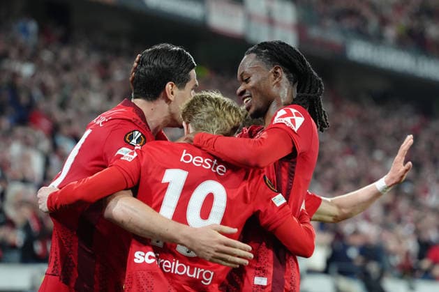 Germany UEFA Europa League quarter-final first leg 2025 26, SC Freiburg vs Celta Vigo Europa Park Stadion, Freiburg im Breisgau Jan Niklas Beste 19 Freiburg celebrates after his goal with Igor Matanovic 31 Freiburg and Jordy Makengo 33 Freiburg Copyright: xKjetilxWaberx