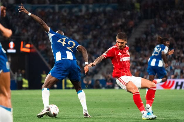FC Porto v Nottingham Forest Europe League Players of FC Porto and Nottingham Forest during the Europe Leage match, between FC Porto and Nottingham Forest played at Estadio do Dragao on April 9, 2026 in Oporto, Portugal Oporto Portugal Copyright: xAdrianxFernandezx xAgenciaxLOFx