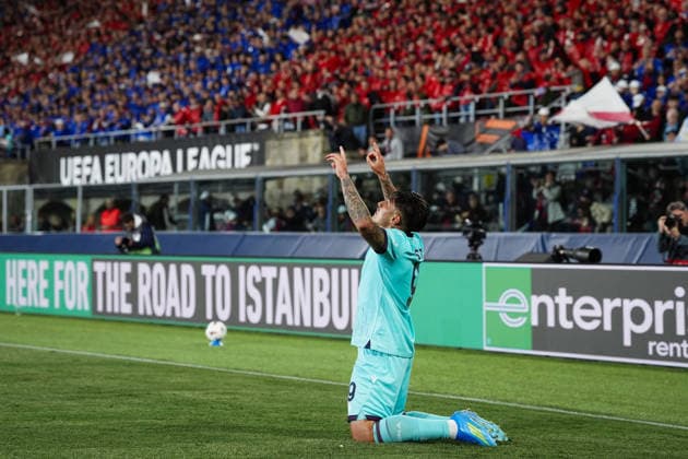 Bologna s Santiago Castro celebrates after scoring a goal for his team but referee Sandro Scharer cancels the goal during the UEFA Europa League soccer match between Bologna and Aston Villa at the Renato Dall™Ara Stadium in Bologna, north Italy - Thursday, April 9, 2026 -  Copyright: xMassimoxPaolone LaPressex